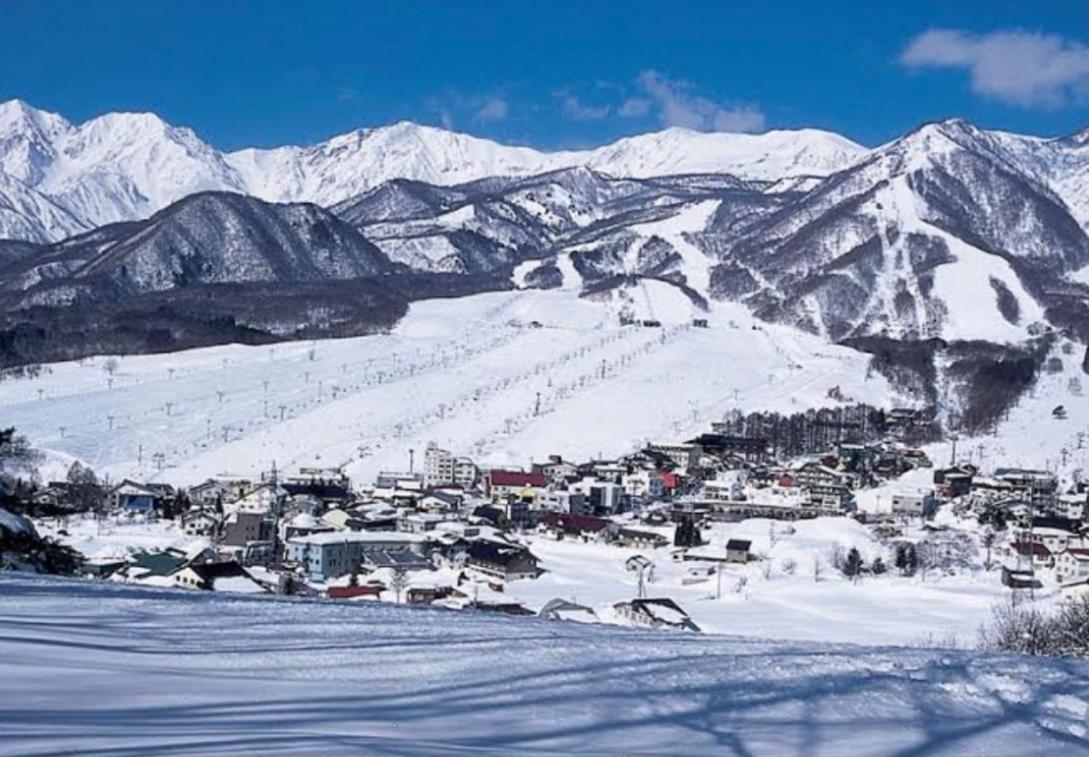 Sunshine Hakuba Ski-To-Door Exteriör bild